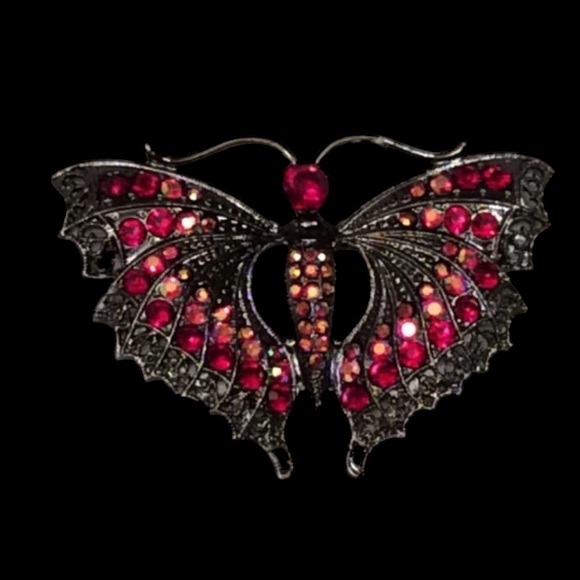 Red CRYSTAL RHINESTONE Butterfly Brooch - Picture 7 of 10